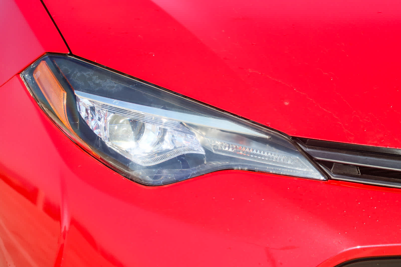2018 Toyota Corolla LE photo 4