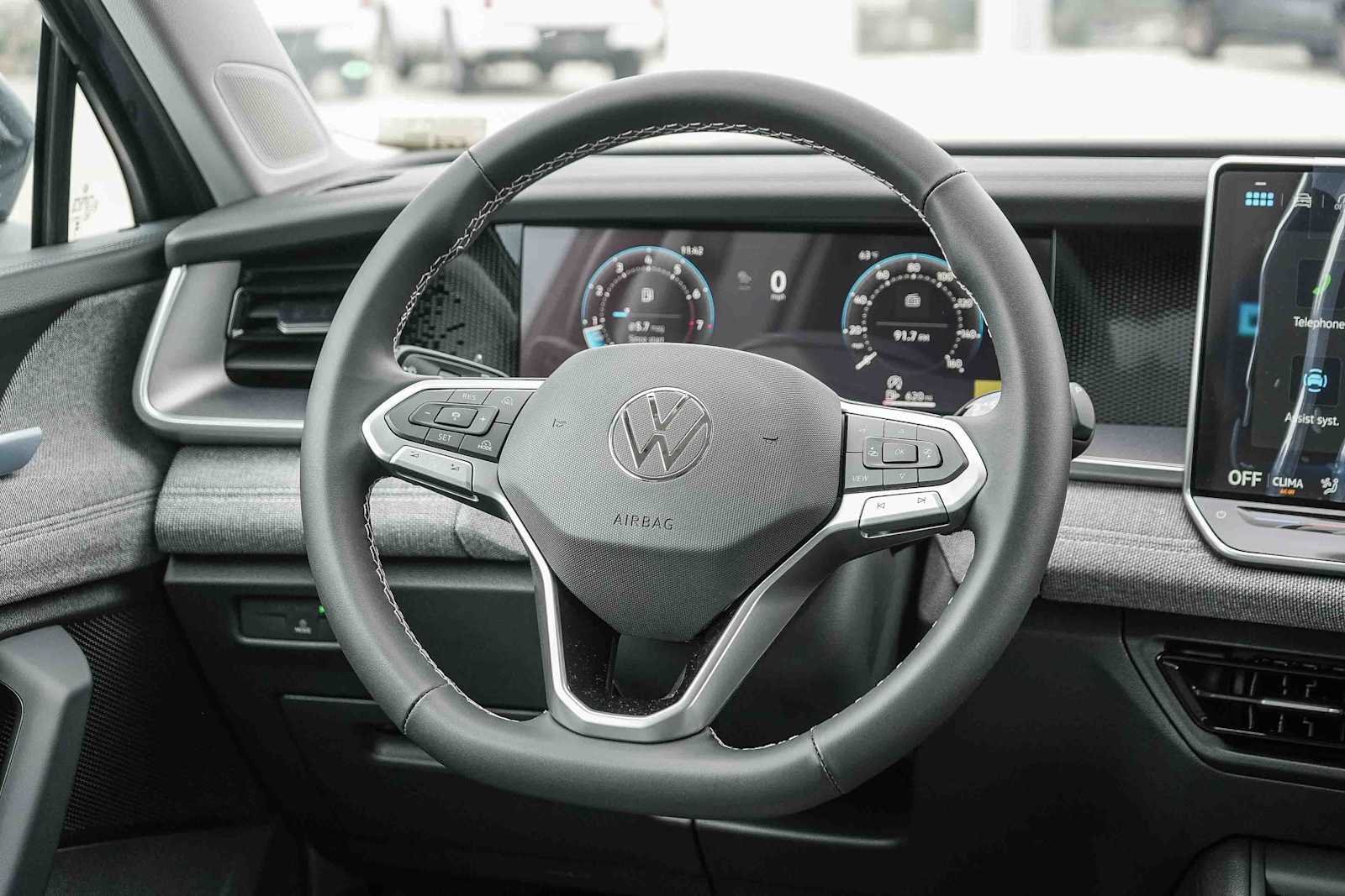Thumbnail: 2026 Volkswagen Tiguan - 17