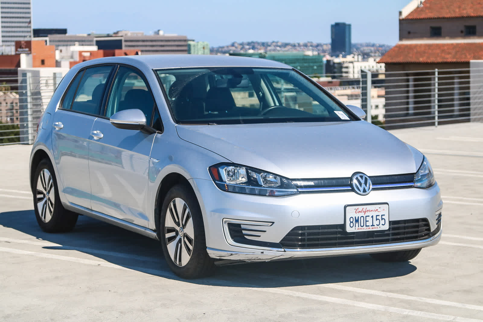 2019 Volkswagen e-Golf SE photo 3