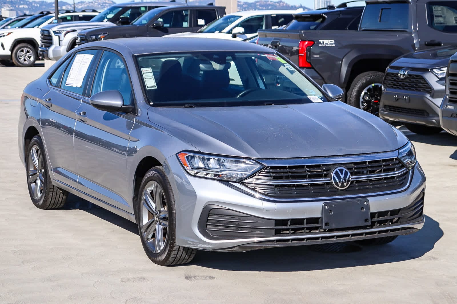 Thumbnail: 2024 Volkswagen Jetta - 3