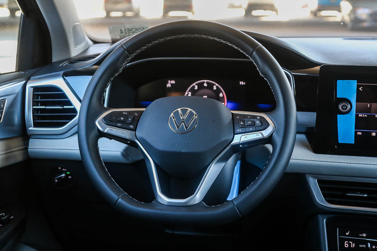 Thumbnail: 2025 Volkswagen Taos - 16