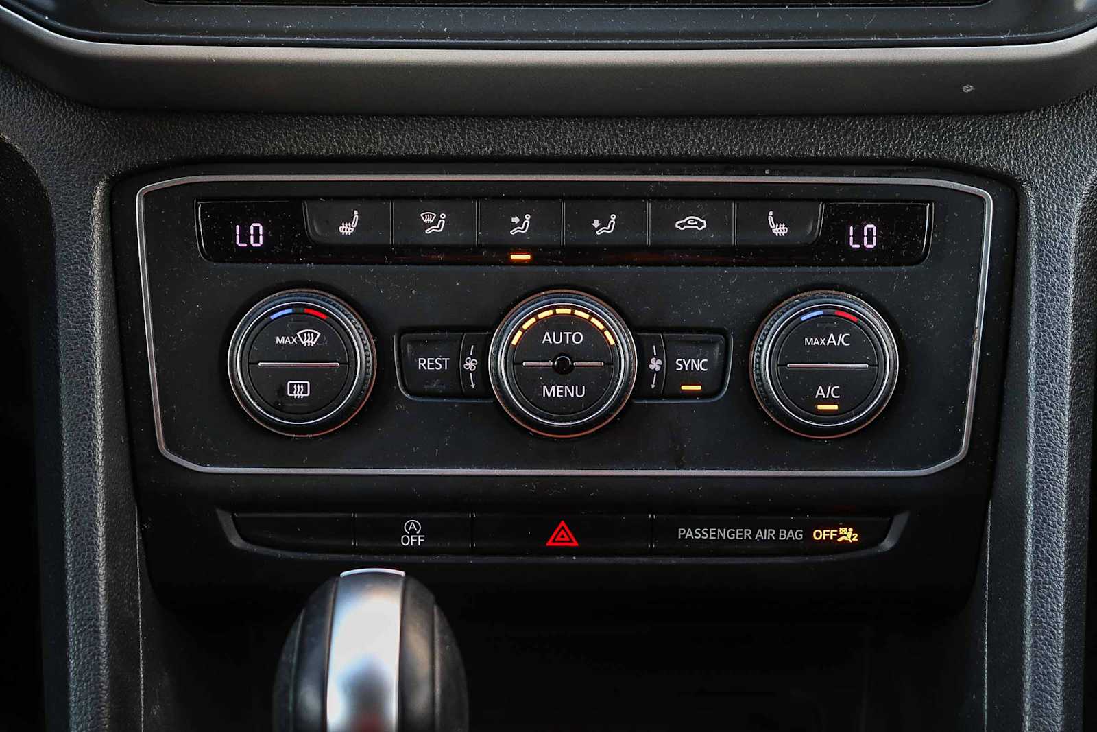 Thumbnail: 2021 Volkswagen Atlas - 14