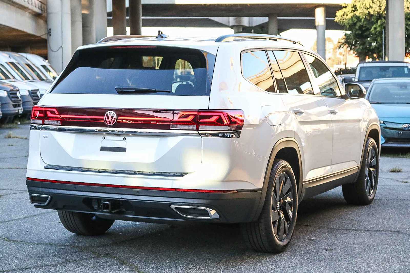 Thumbnail: 2026 Volkswagen Atlas - 6