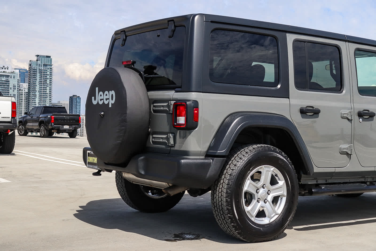 Thumbnail: 2018 Jeep Wrangler - 9