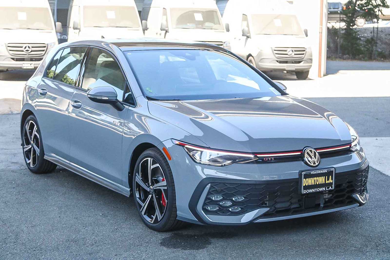 Thumbnail: 2025 Volkswagen Golf - 3