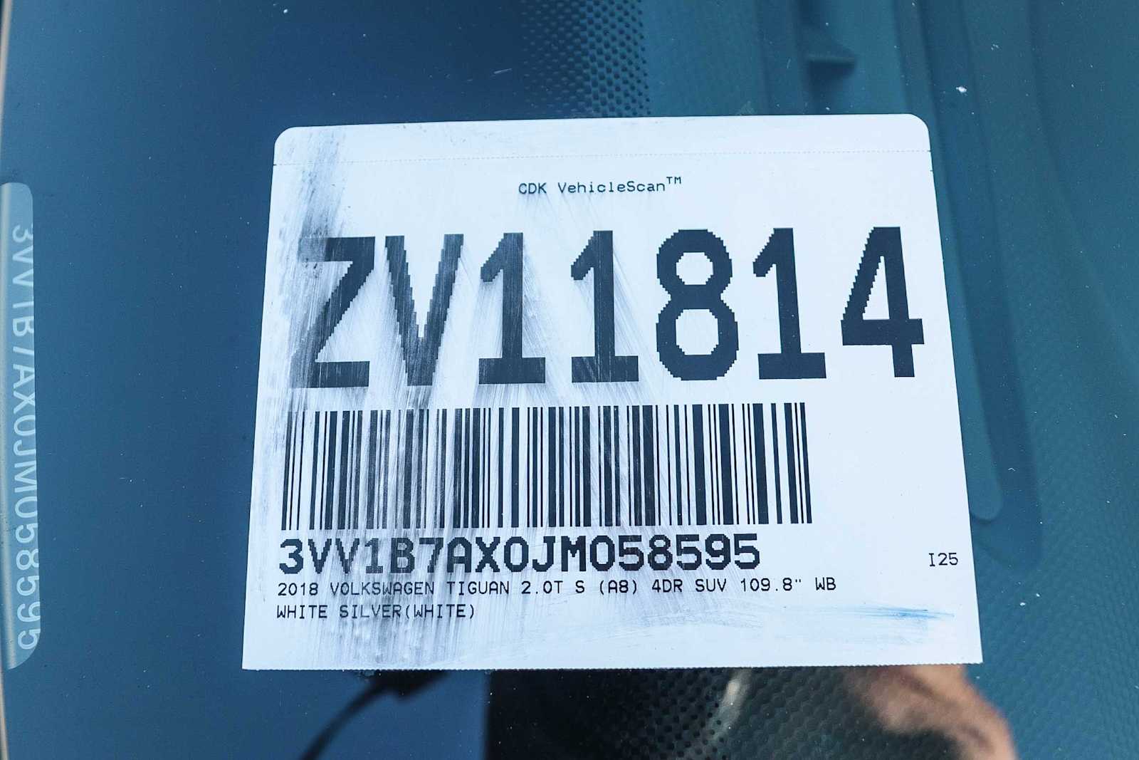 Thumbnail: 2018 Volkswagen Tiguan - 28