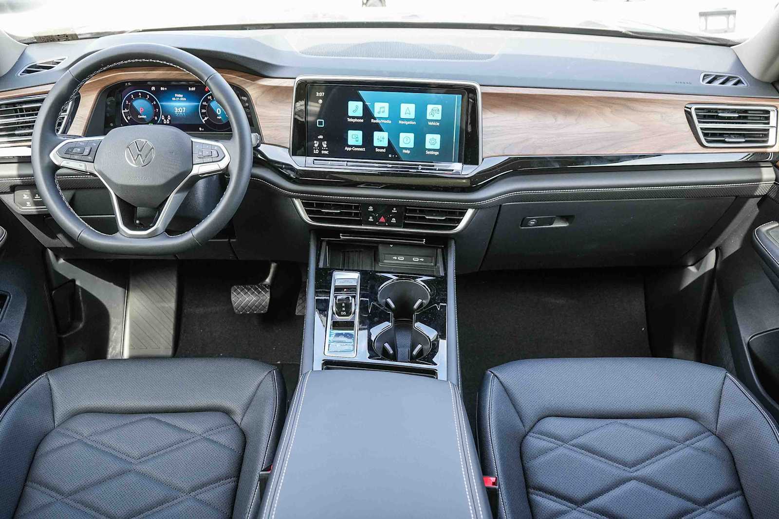 Thumbnail: 2026 Volkswagen Atlas - 14