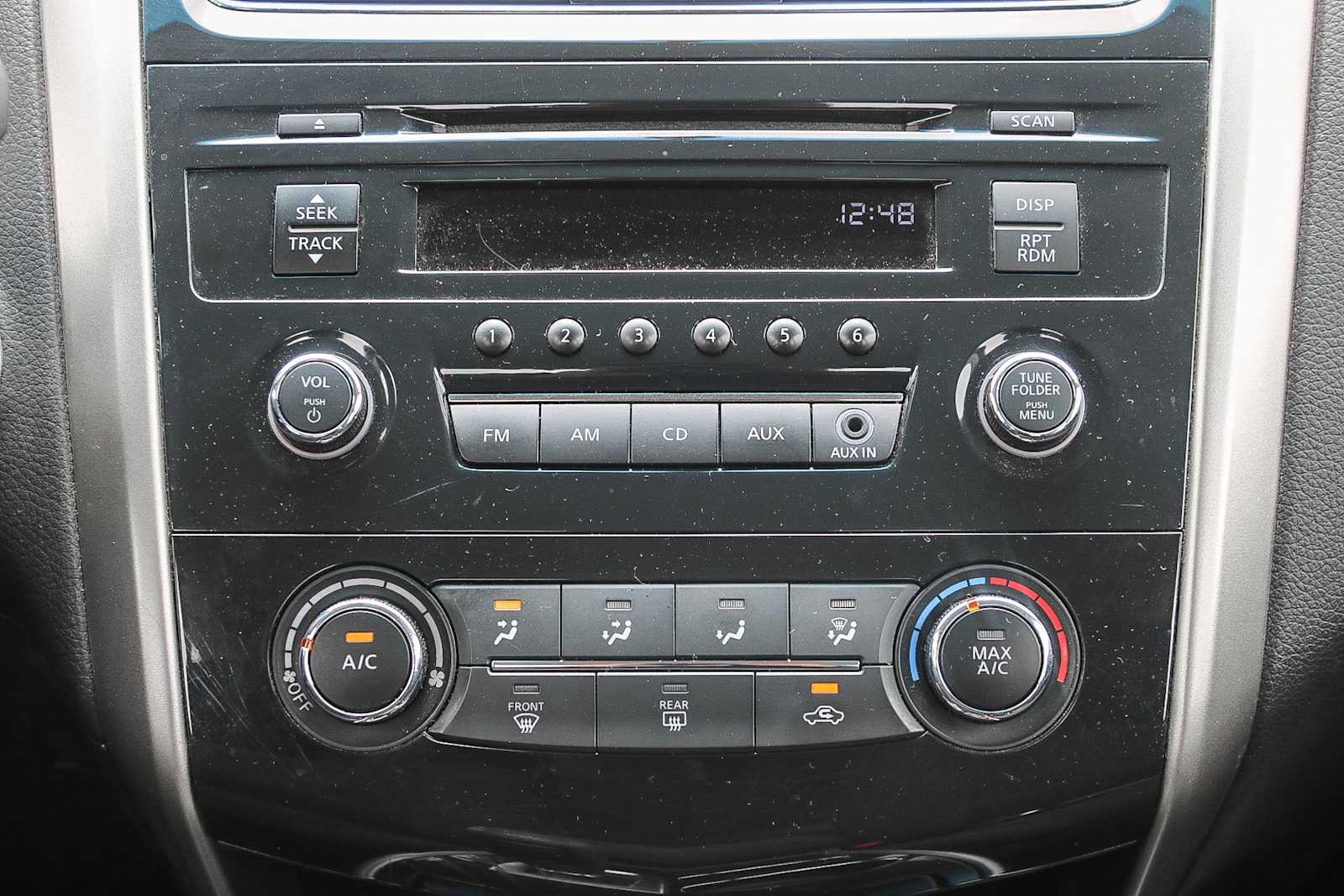 Thumbnail: 2013 Nissan Altima - 15