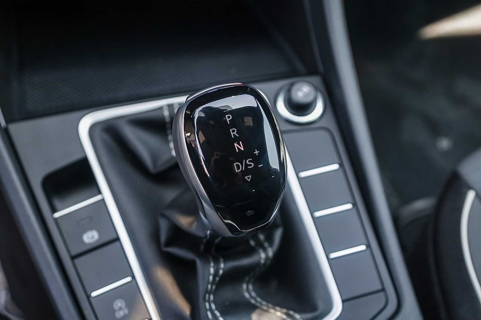 Thumbnail: 2025 Volkswagen Jetta - 21