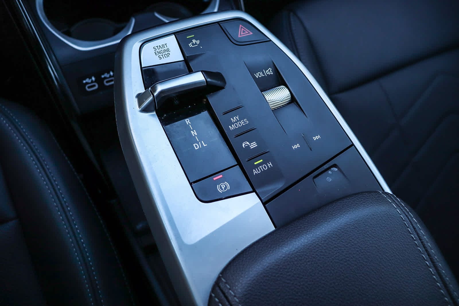 Thumbnail: 2023 BMW X1 - 13