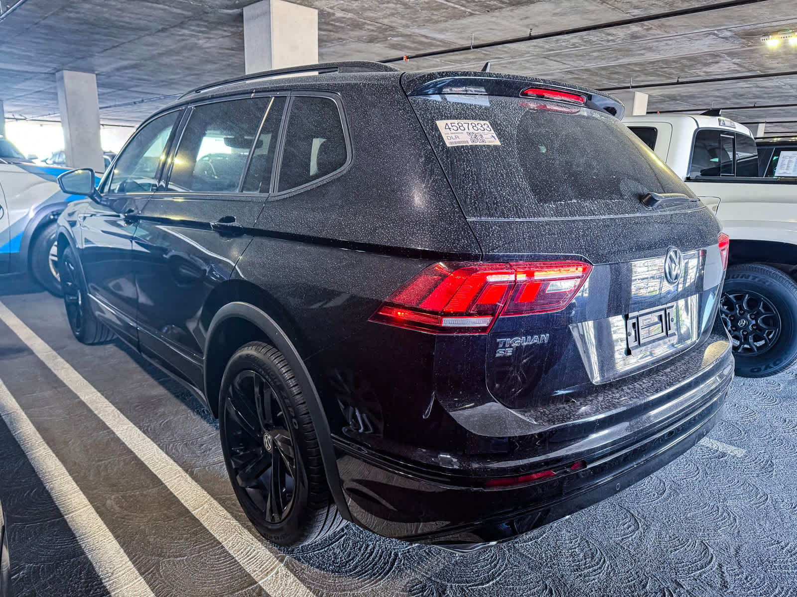 Thumbnail: 2021 Volkswagen Tiguan - 7