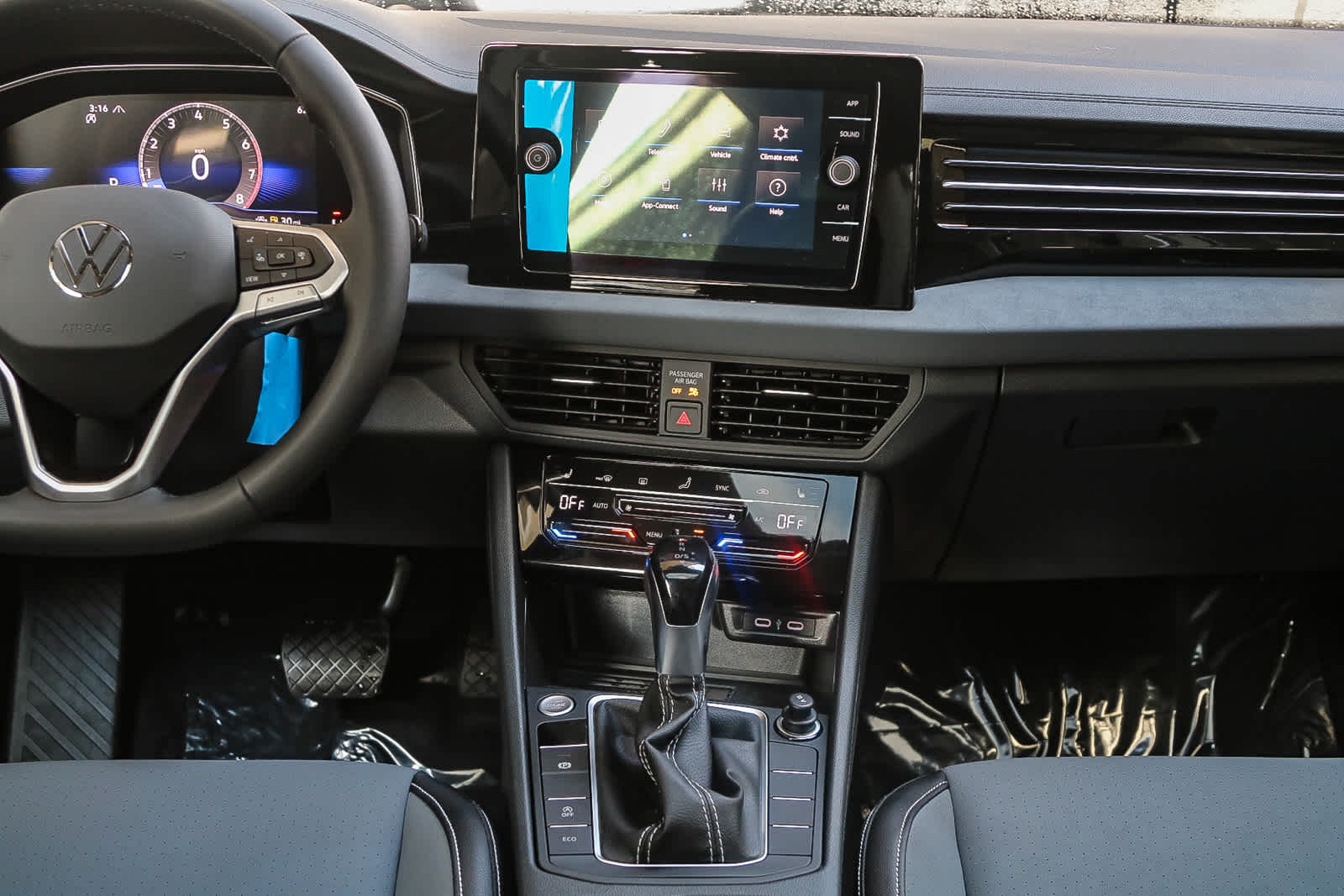 Thumbnail: 2025 Volkswagen Jetta - 15