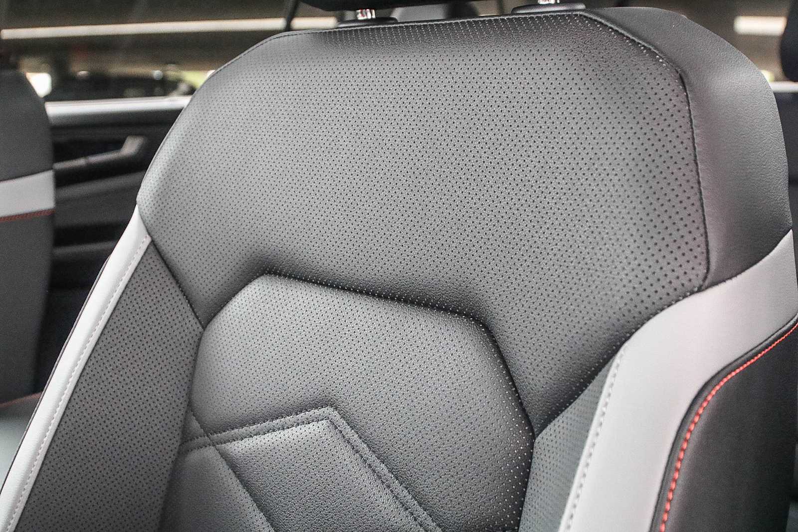 Thumbnail: 2025 Volkswagen Atlas - 24