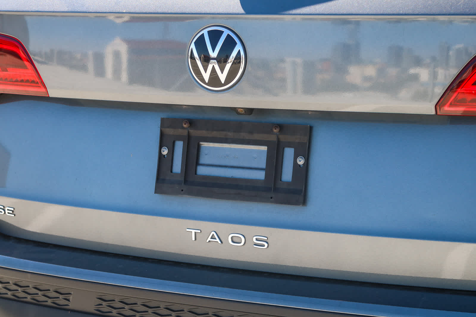 Thumbnail: 2022 Volkswagen Taos - 13