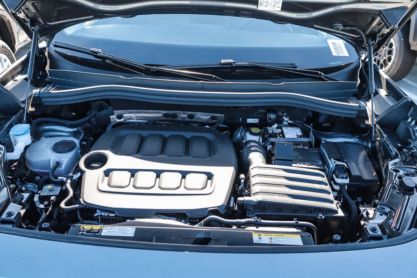 Thumbnail: 2025 Volkswagen Tiguan - 13