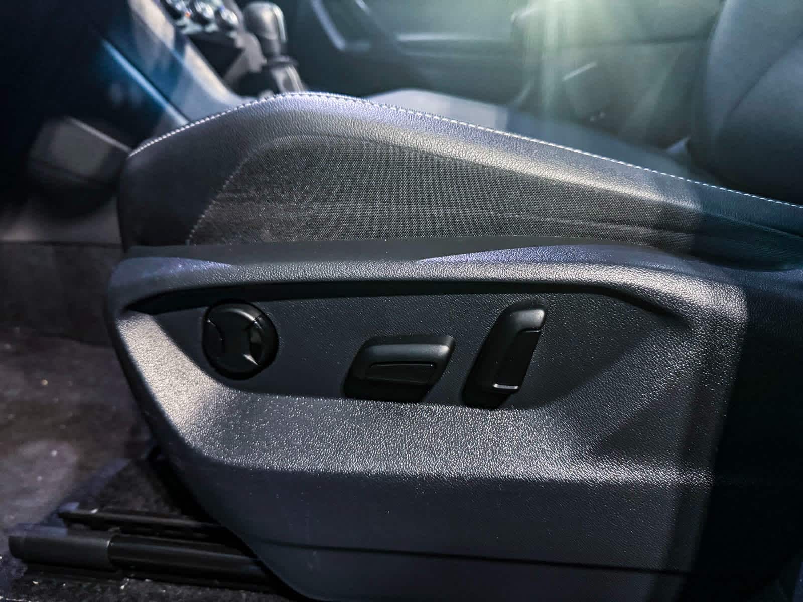 Thumbnail: 2021 Volkswagen Tiguan - 18