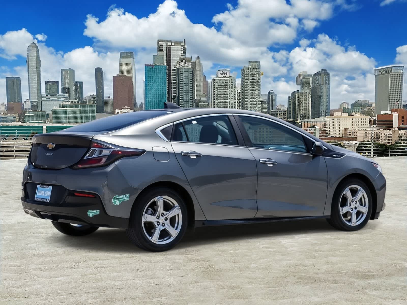 Thumbnail: 2017 Chevrolet Volt - 4