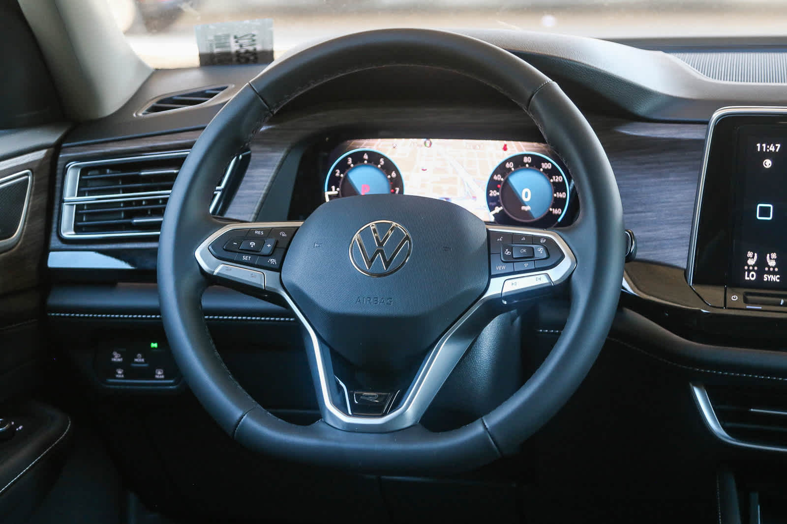 Thumbnail: 2026 Volkswagen Atlas - 16