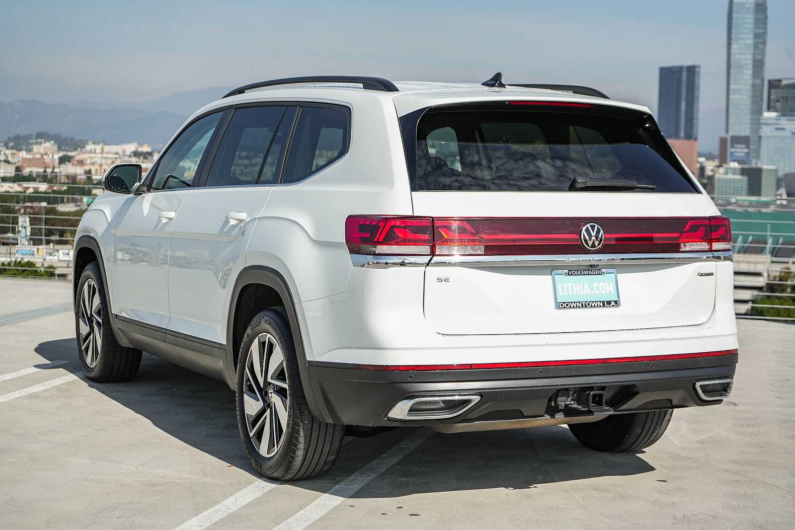 Thumbnail: 2024 Volkswagen Atlas - 8