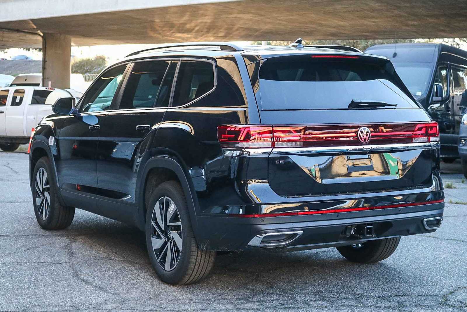 Thumbnail: 2026 Volkswagen Atlas - 8