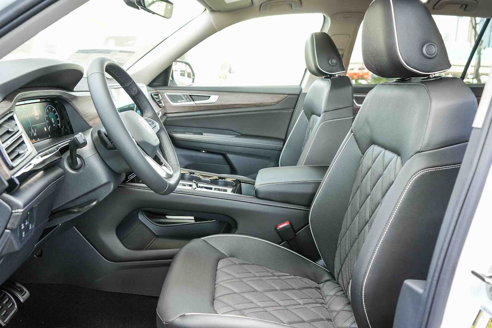 Thumbnail: 2026 Volkswagen Atlas - 19