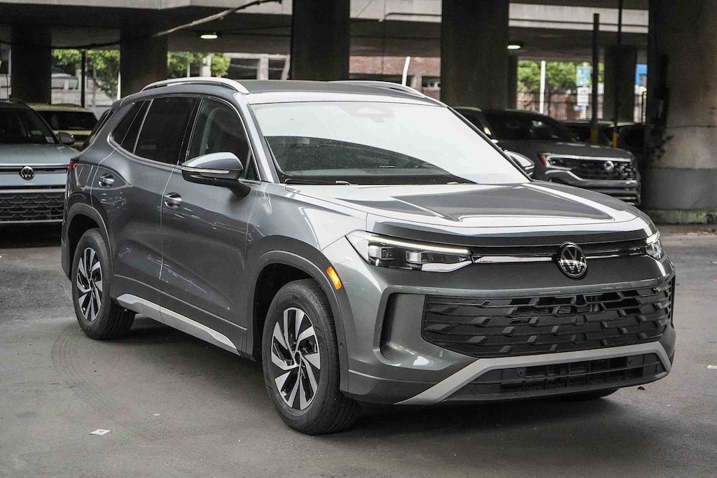 New 2026 Volkswagen Tiguan 2.0T S SUV