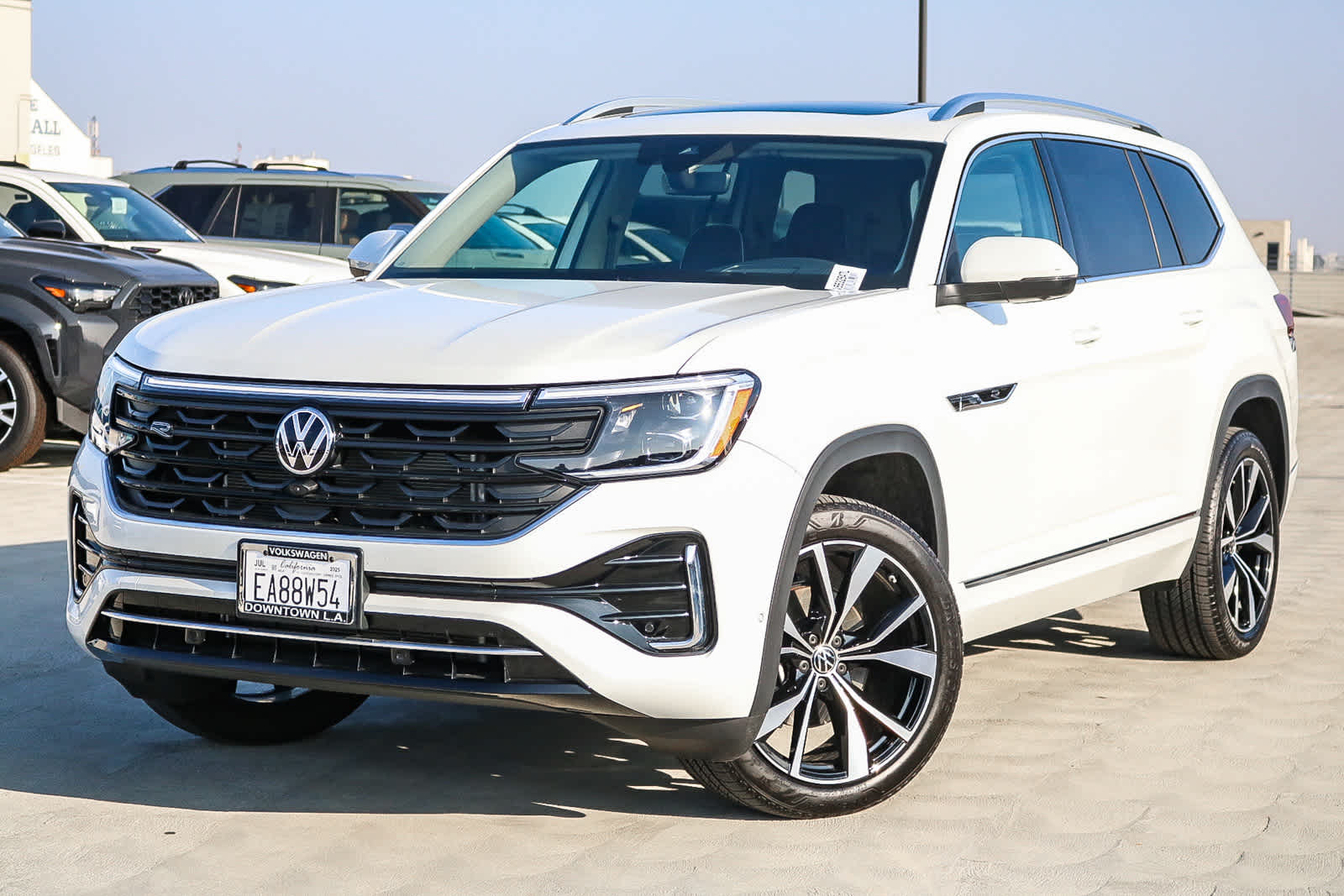 Thumbnail: 2025 Volkswagen Atlas - 1