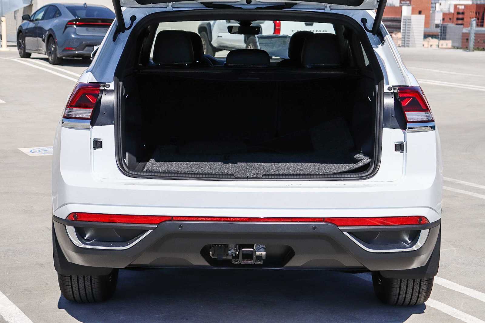 Thumbnail: 2026 Volkswagen Atlas - 12