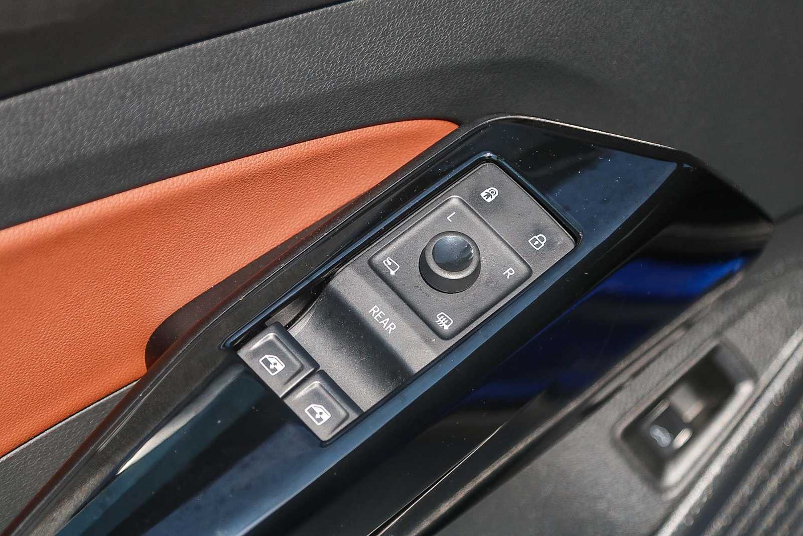 Thumbnail: 2021 Volkswagen ID.4 - 23