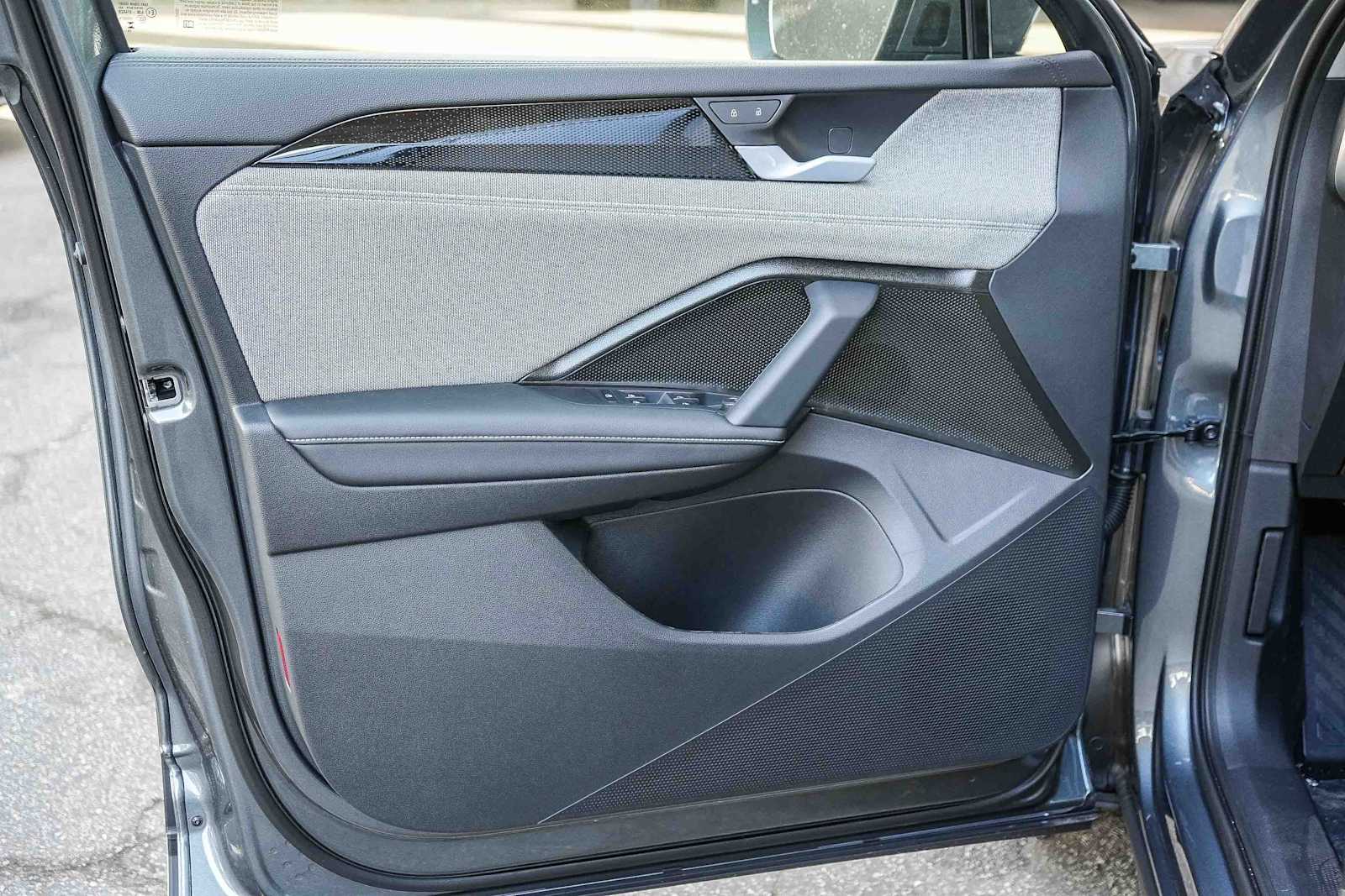 Thumbnail: 2026 Volkswagen Tiguan - 23