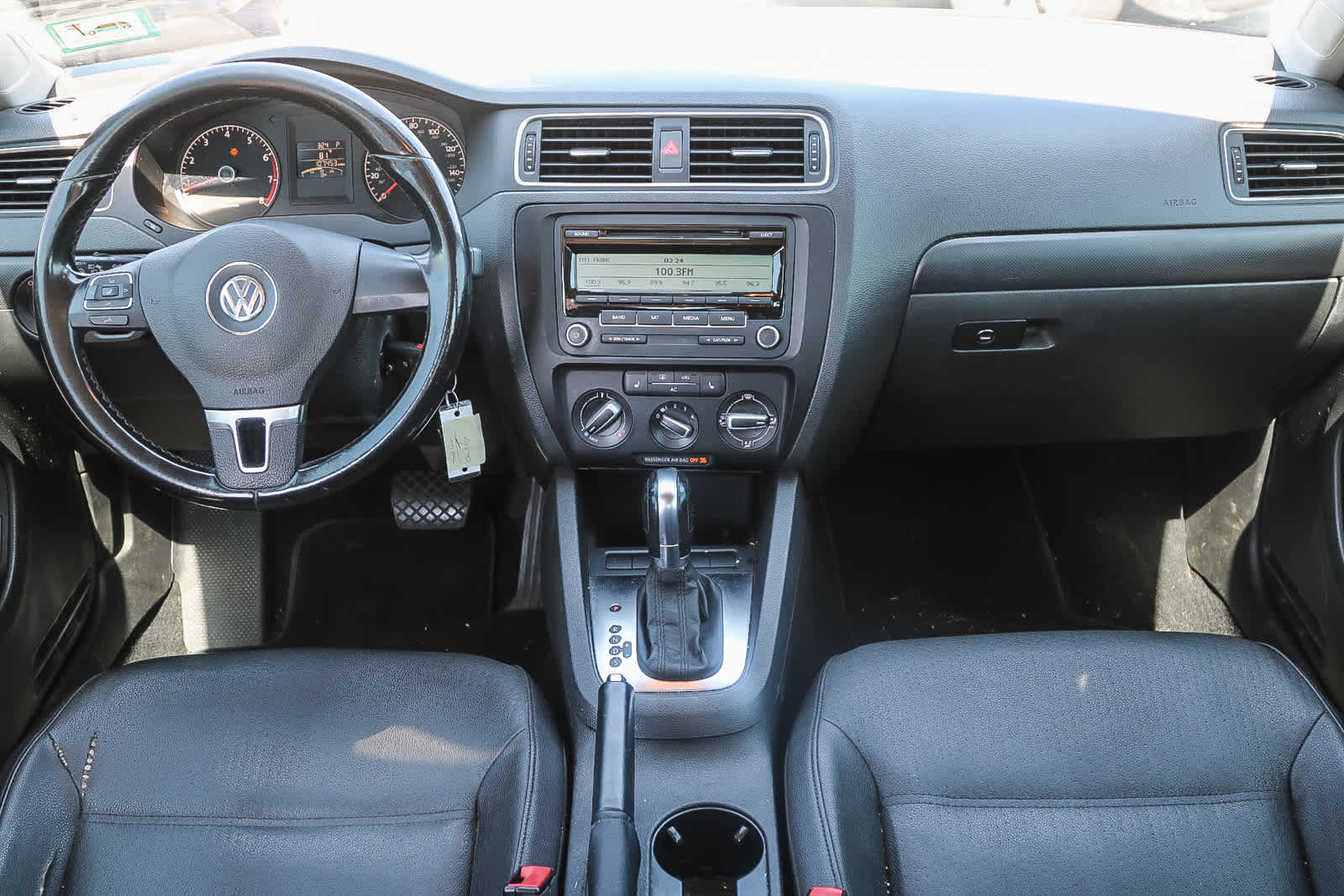 Thumbnail: 2011 Volkswagen Jetta - 15