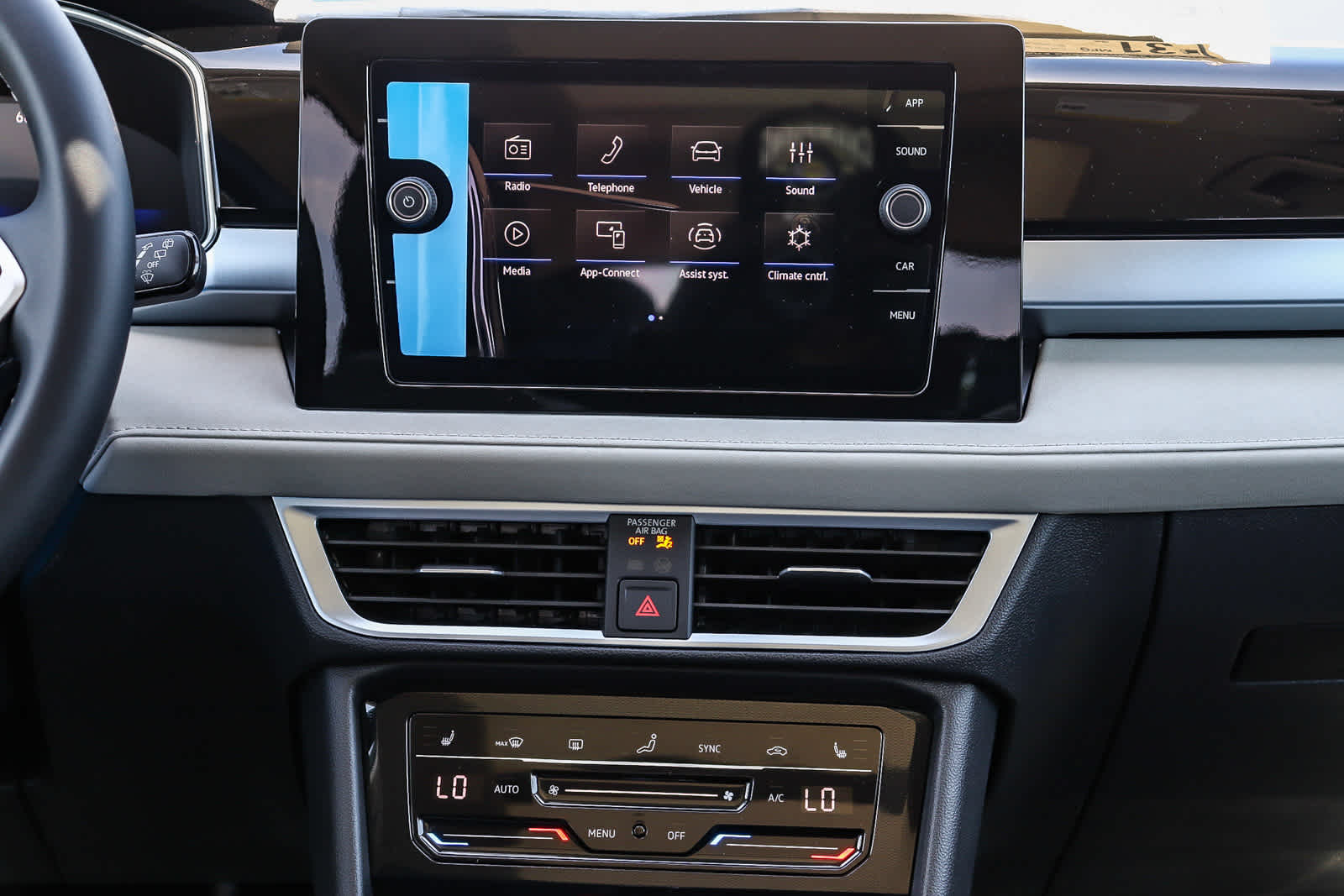 Thumbnail: 2026 Volkswagen Taos - 15