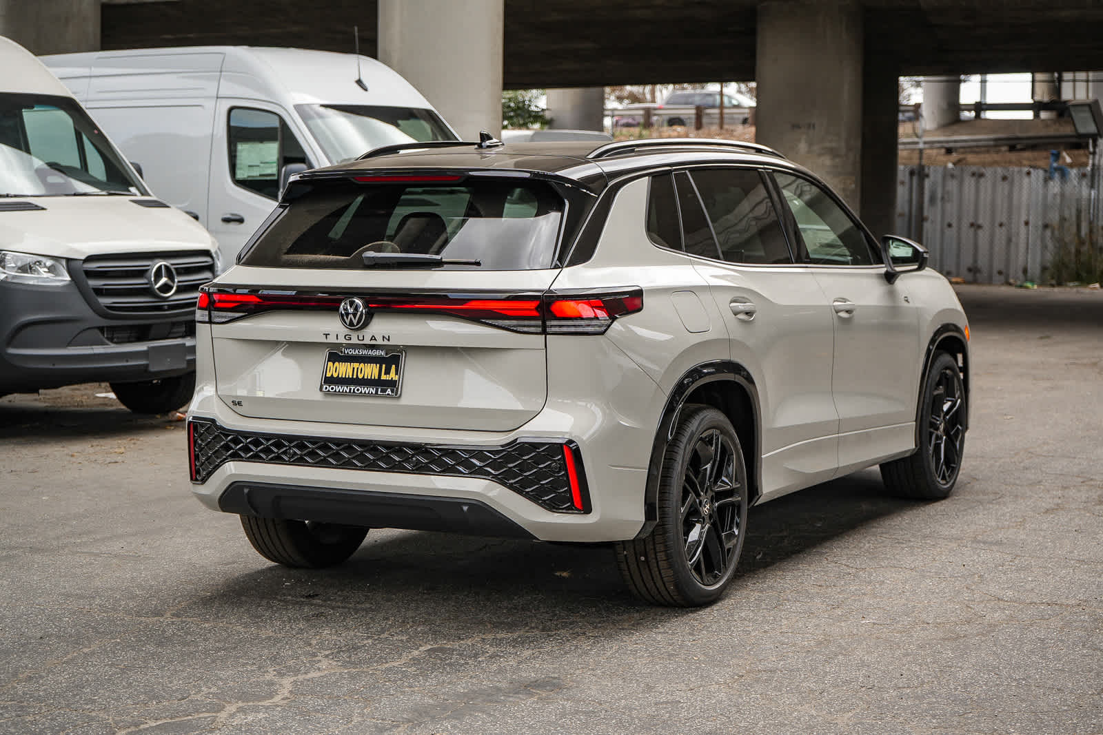Thumbnail: 2026 Volkswagen Tiguan - 4