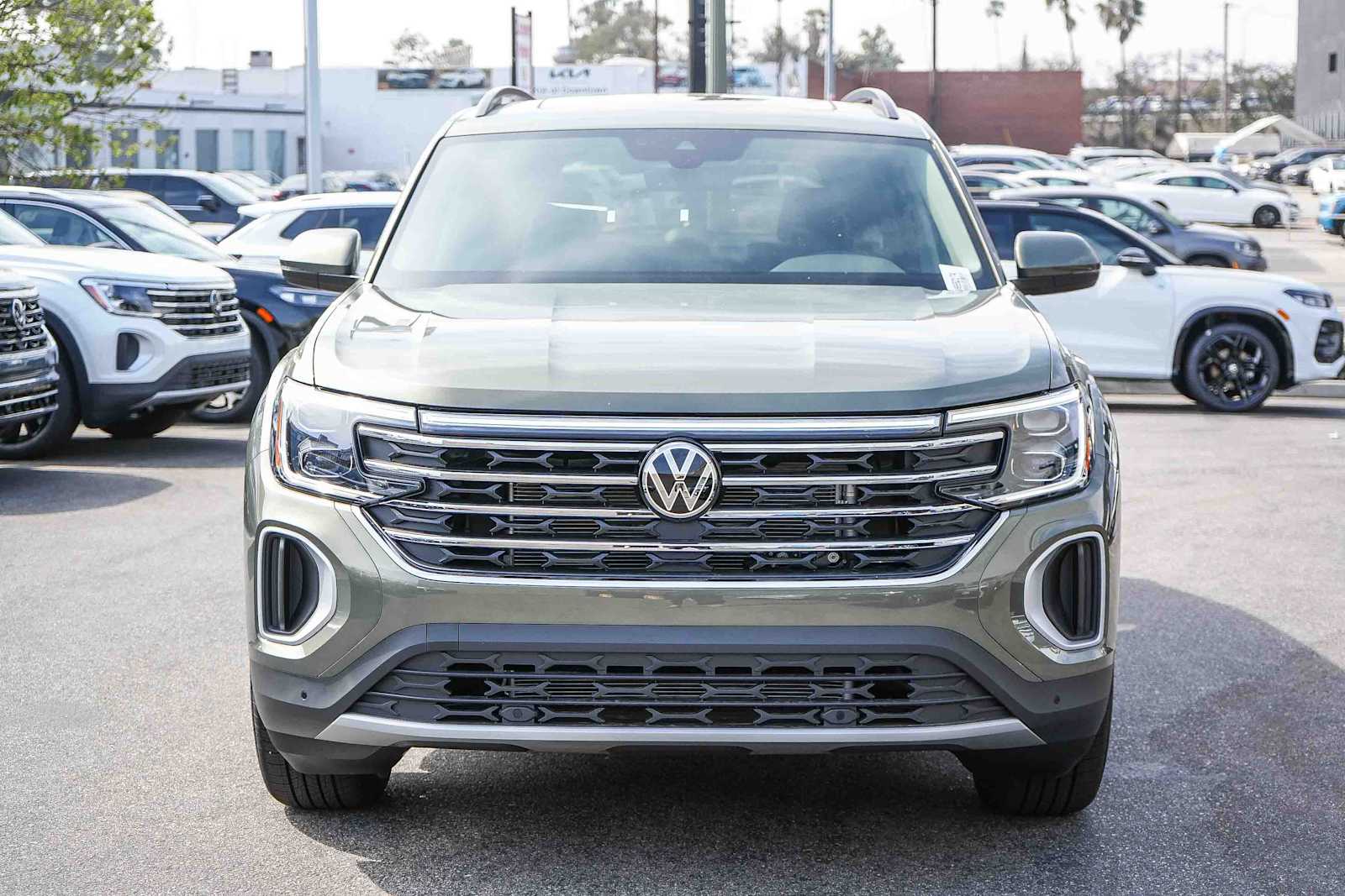 Thumbnail: 2026 Volkswagen Atlas - 2