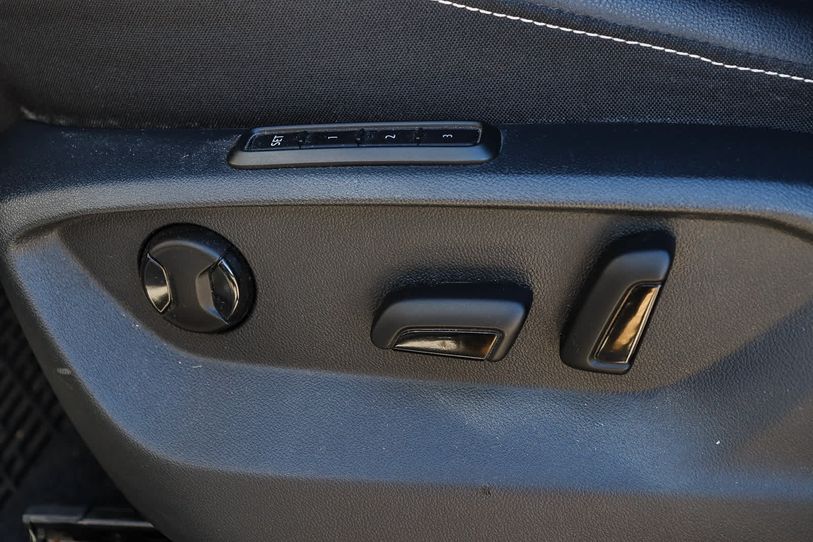 Thumbnail: 2022 Volkswagen Tiguan - 21