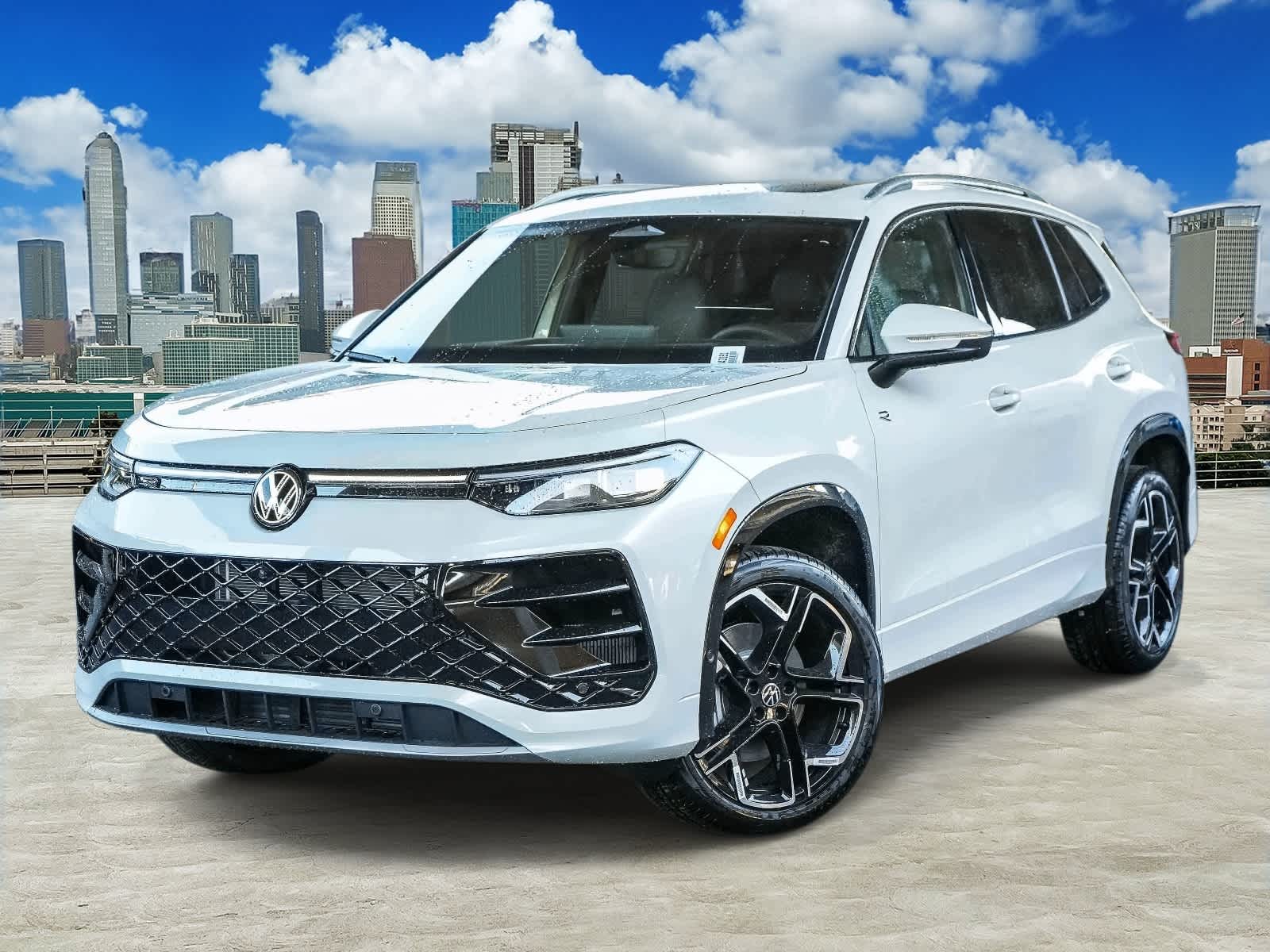 Thumbnail: 2026 Volkswagen Tiguan - 1