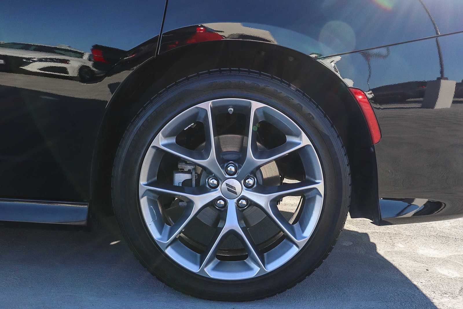 Thumbnail: 2022 Dodge Charger - 10