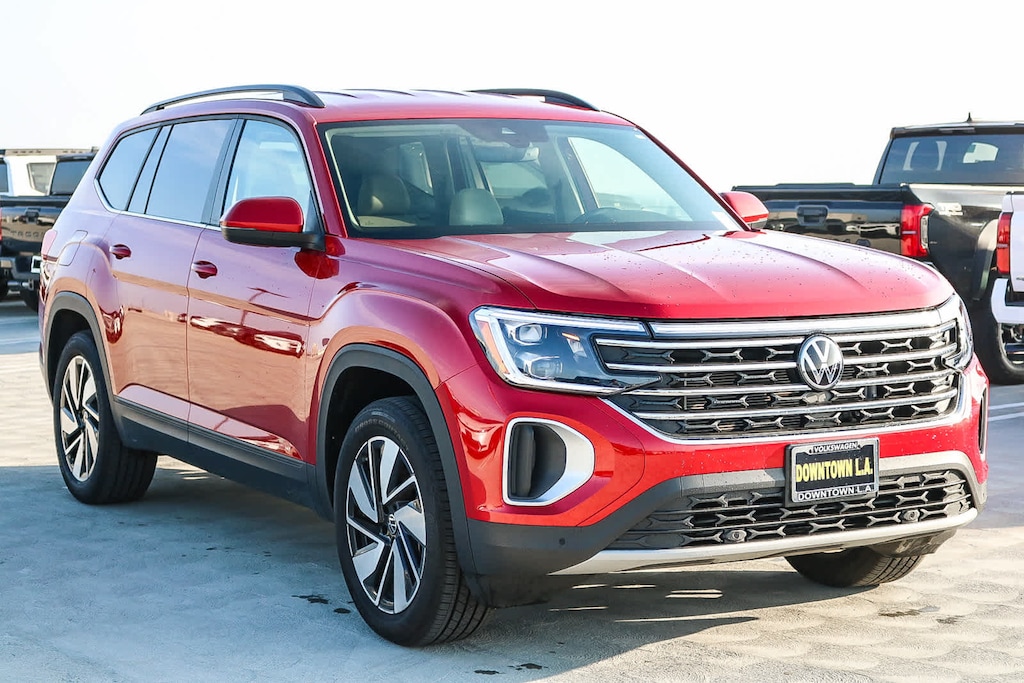 New 2024 Volkswagen Atlas 2.0T SE w/Technology SUV