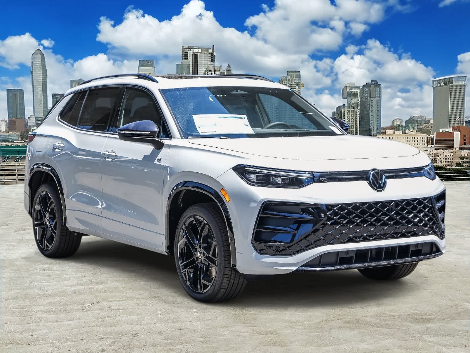 Thumbnail: 2026 Volkswagen Tiguan - 3