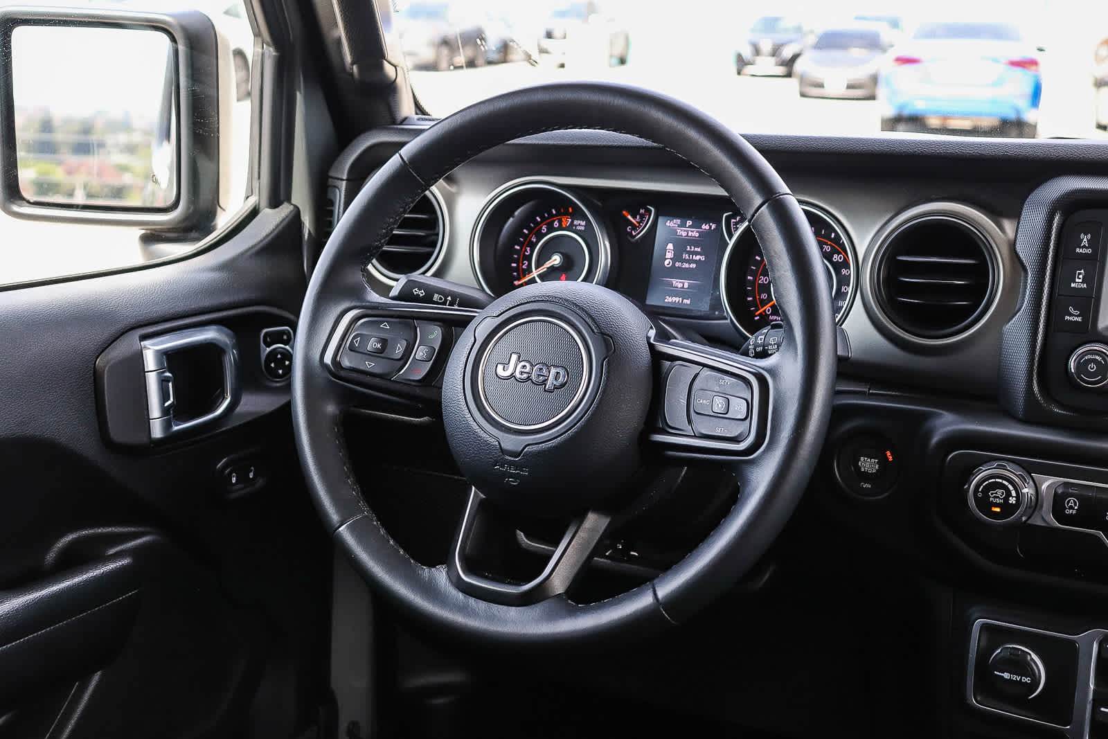 Thumbnail: 2018 Jeep Wrangler - 16