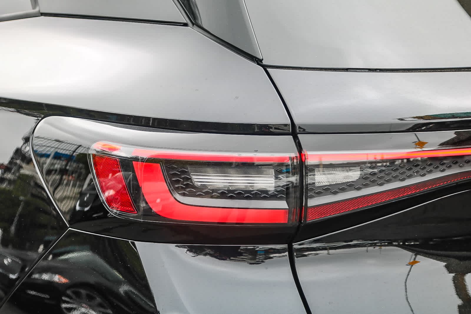 2025 Volkswagen ID.4 Pro 9