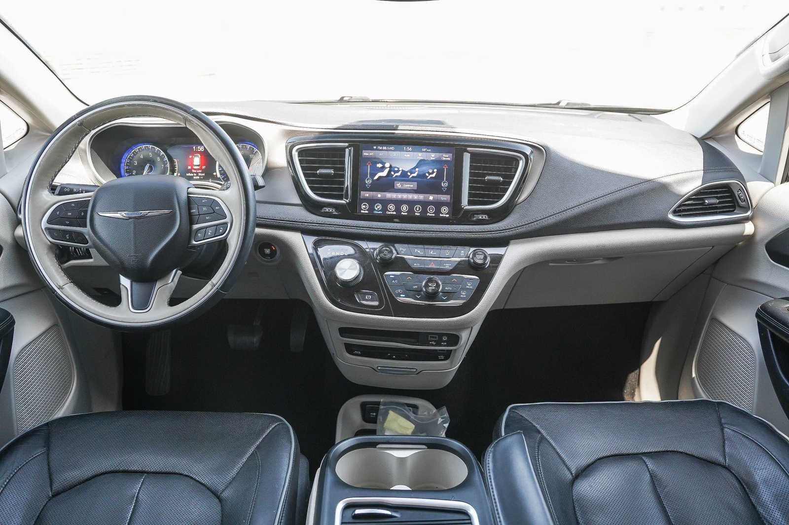 2018 Chrysler Pacifica Limited 12
