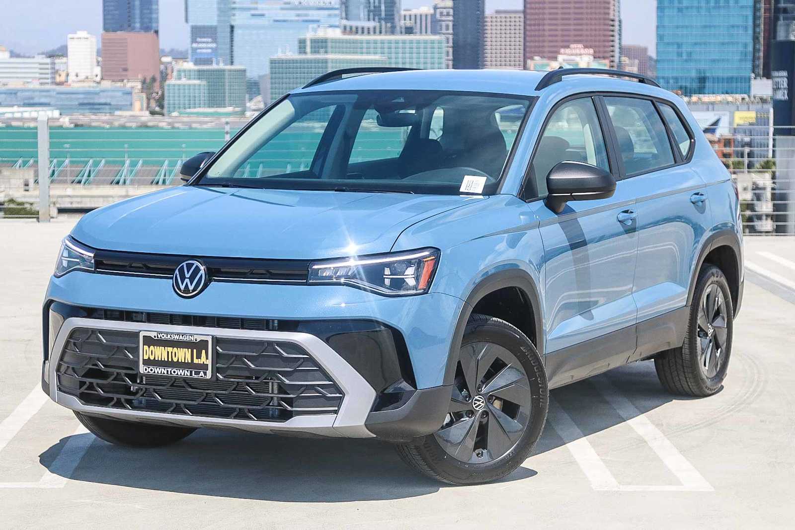 Thumbnail: 2025 Volkswagen Taos - 1