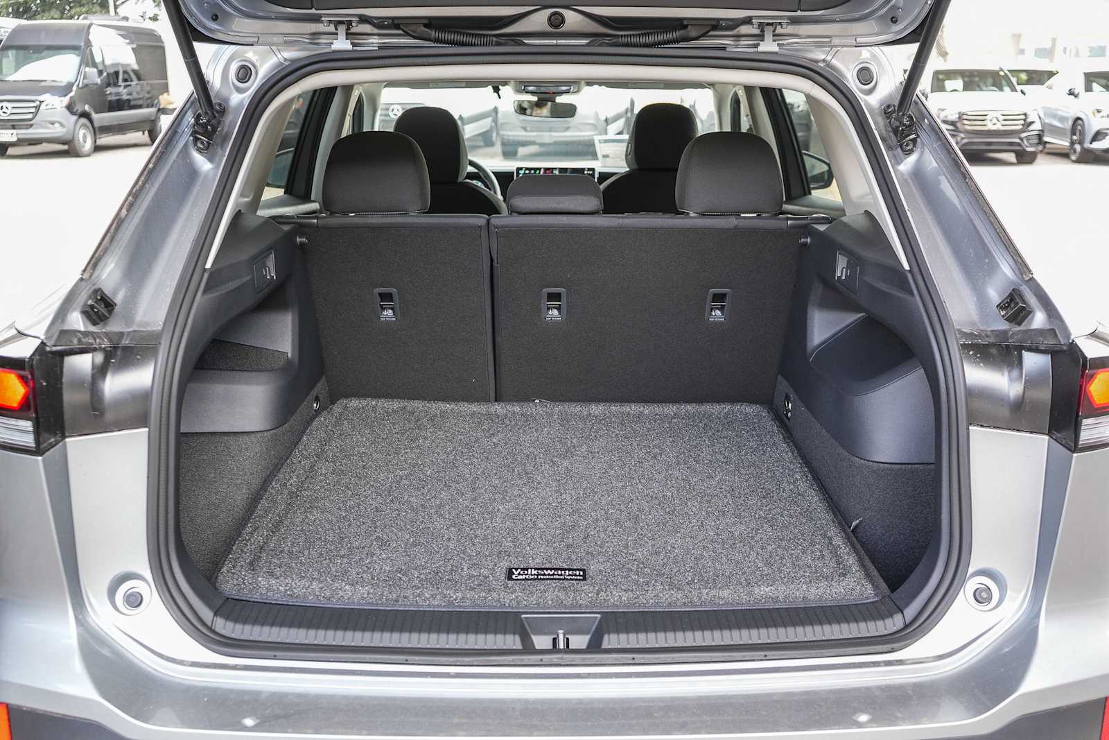 Thumbnail: 2026 Volkswagen Tiguan - 12