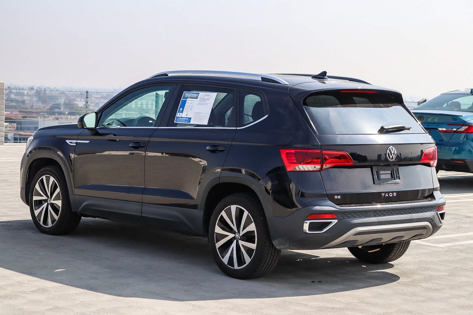 Thumbnail: 2022 Volkswagen Taos - 6