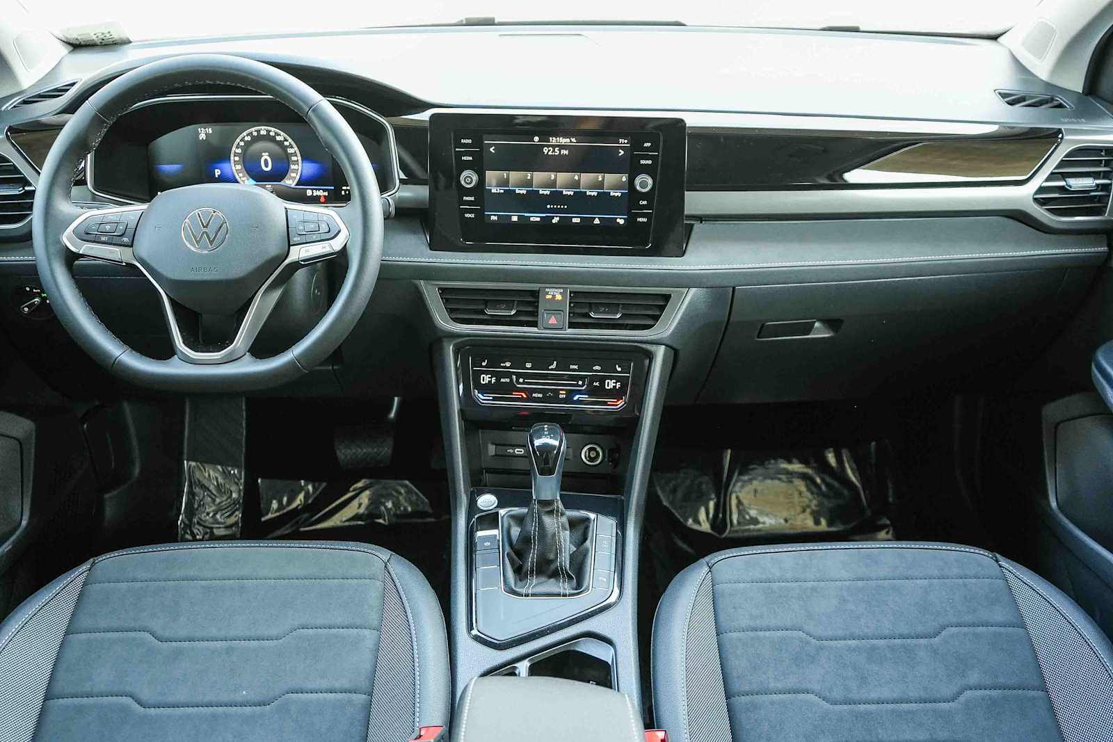 Thumbnail: 2026 Volkswagen Taos - 14