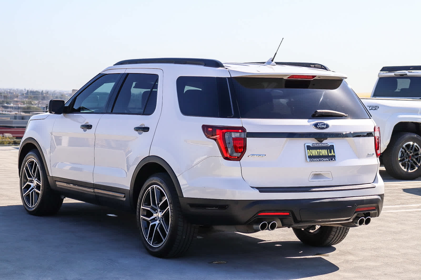 Thumbnail: 2019 Ford Explorer - 6