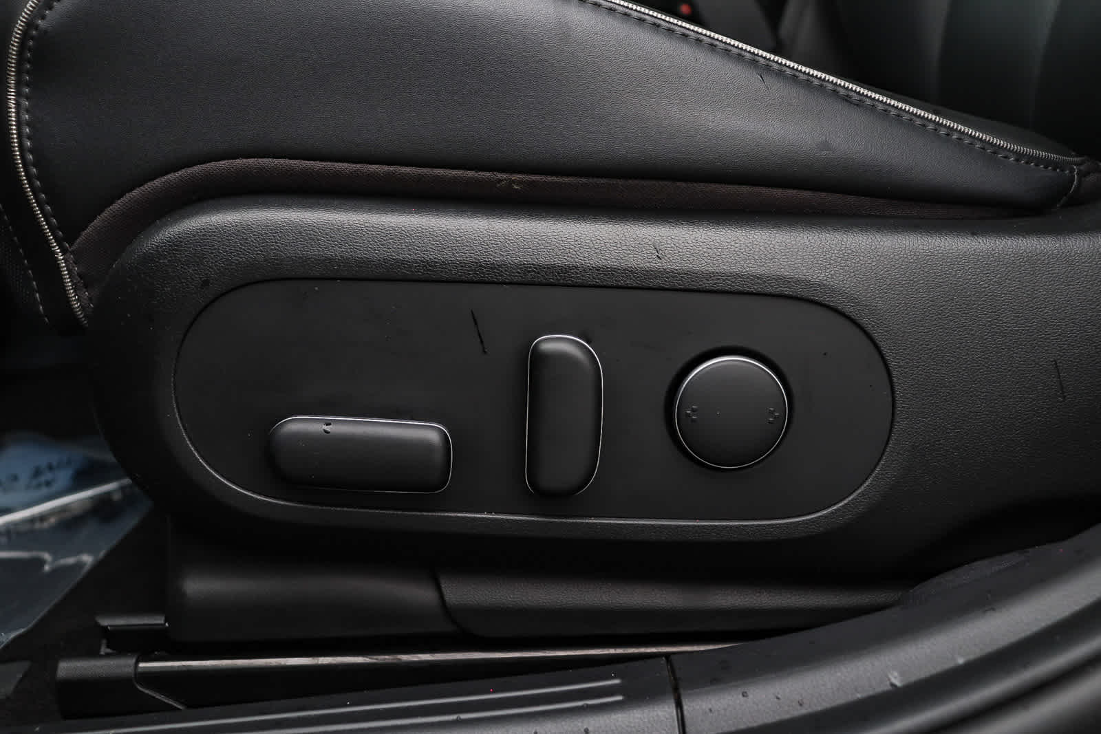 Thumbnail: 2022 Hyundai Ioniq 5 - 20