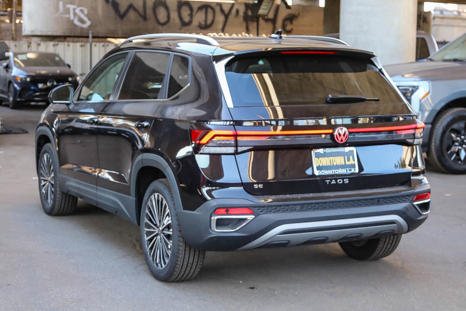 Thumbnail: 2025 Volkswagen Taos - 8