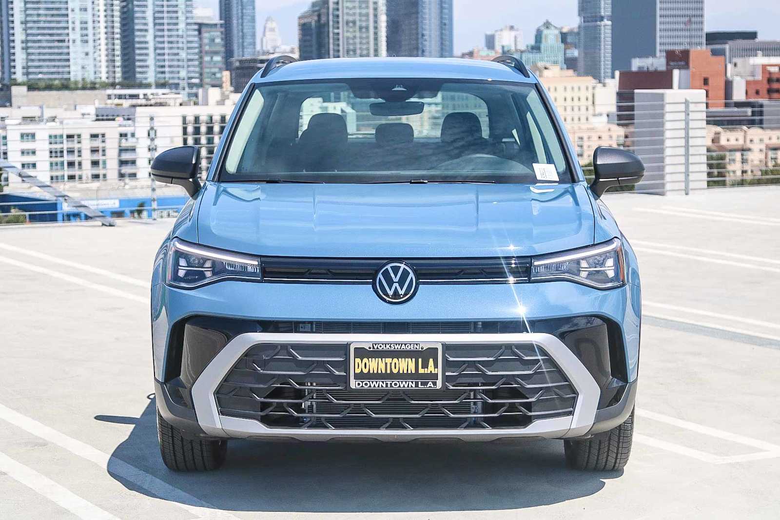 Thumbnail: 2025 Volkswagen Taos - 2